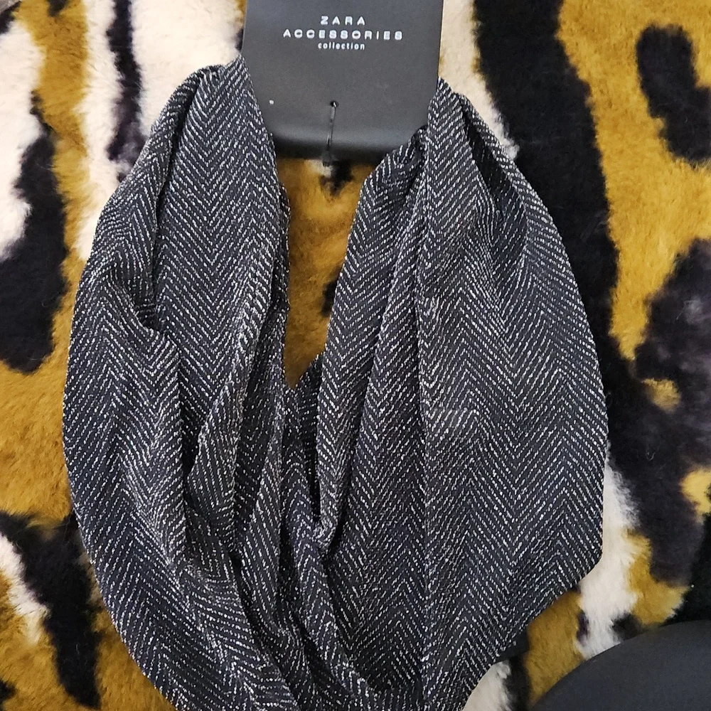 NWT ZARA BLACK SILVER METALLIC SKINNY‎ SCARF